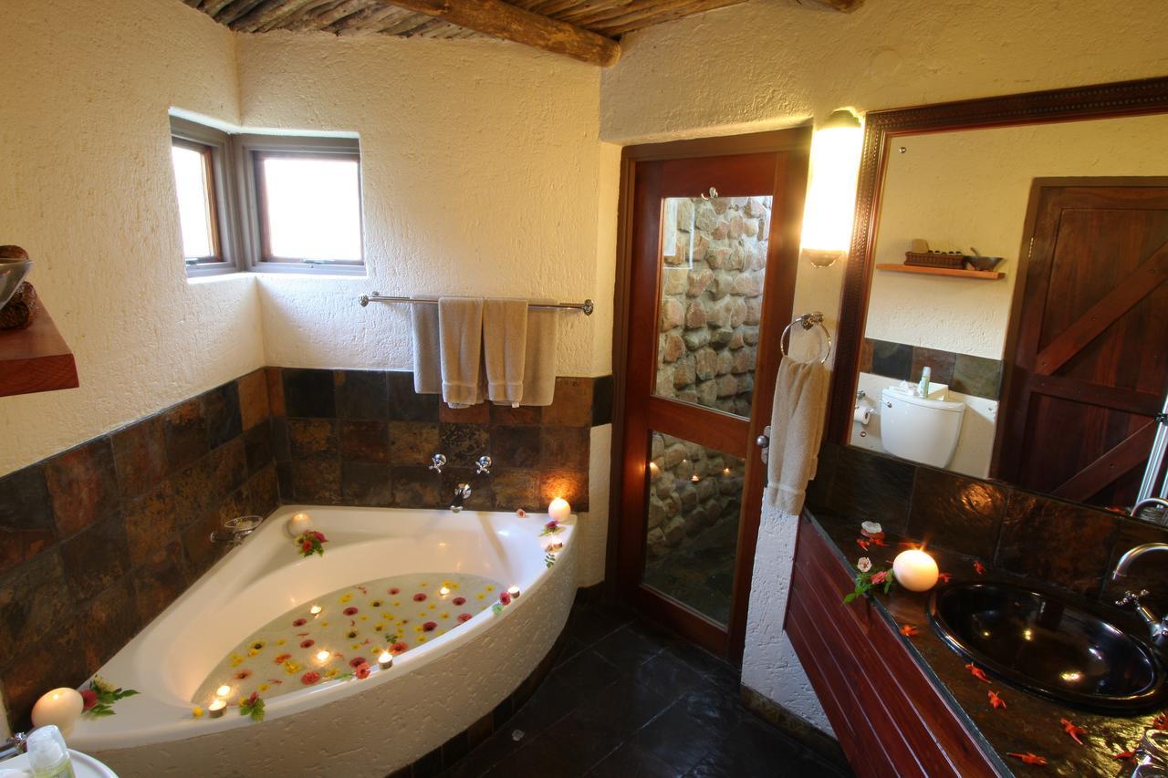 Tau Game Lodge Madikwe Game Reserve Zewnętrze zdjęcie