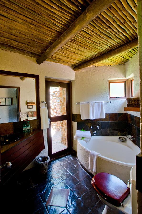 Tau Game Lodge Madikwe Game Reserve Zewnętrze zdjęcie