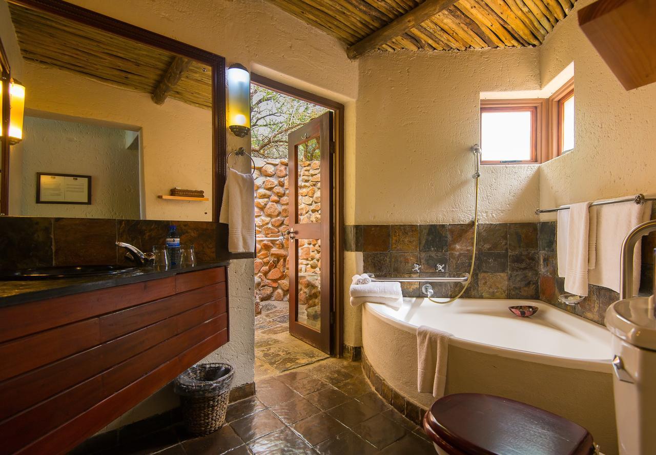 Tau Game Lodge Madikwe Game Reserve Zewnętrze zdjęcie